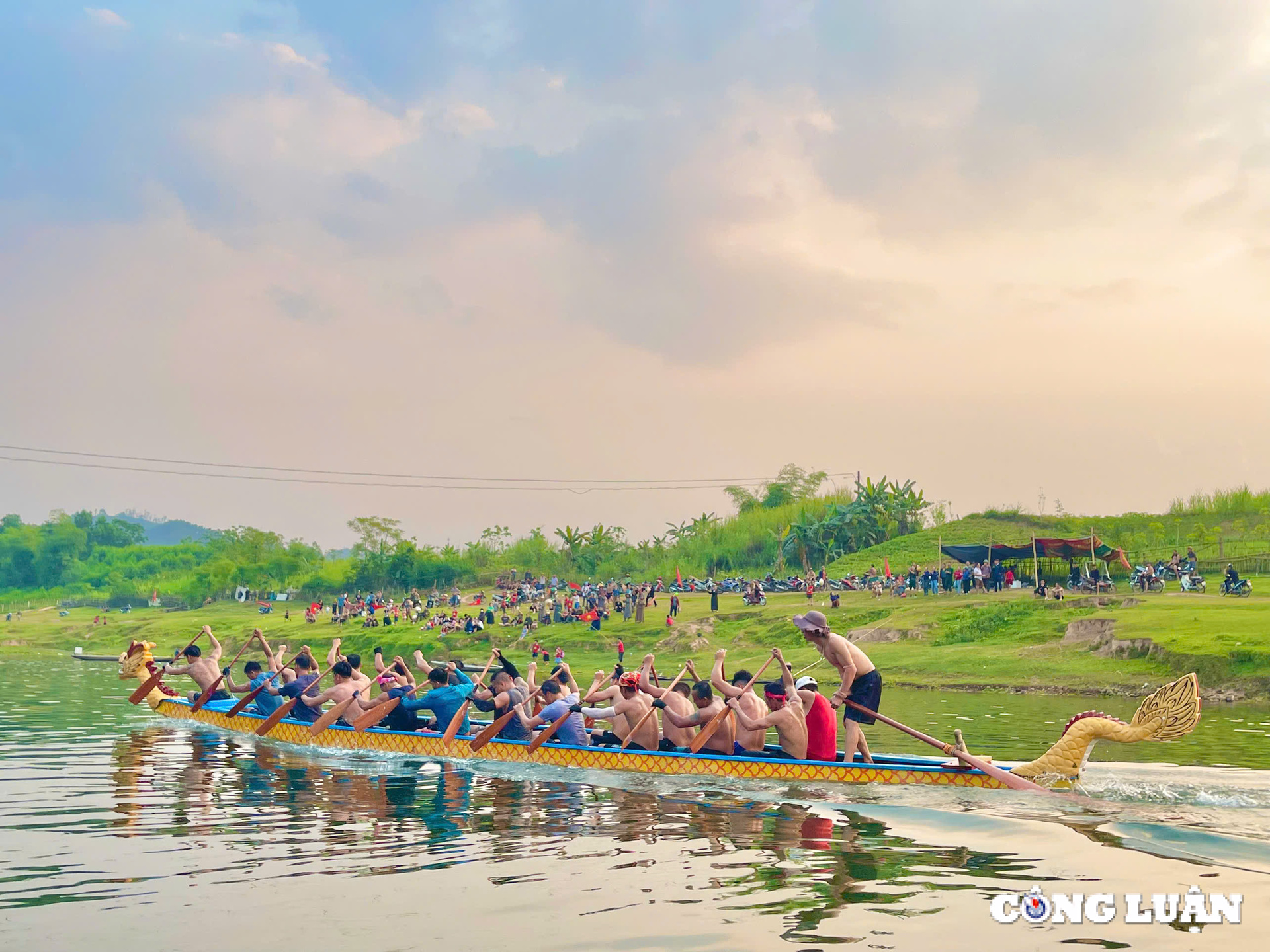 Nguoi Dan Xa Bien Gioi Quang Binh Sat Son Niem Tin Voi Dang Hinh 6