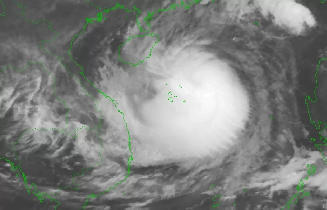 Dự Báo Thời Tiết Biển Ngày 26/10/2024: Sóng Lớn, Biển Động Dữ Dội Vùng Tâm Bão Số 6