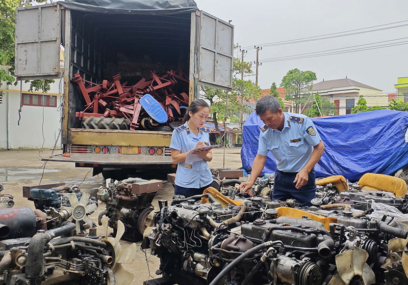 Quang Binh Phat Hien 21 Dong Co Diesel Nhap Lau Dang Tren Duong Di Tieu Thu Hinh 1