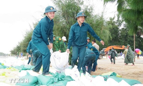 Quang Binh Den Quang Ngai Mua Rat To Co Noi