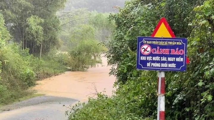 Đặt Cảnh Báo Nguy Hiểm Ở Các Vùng Nước Sâu. (Ảnh: Ctv)